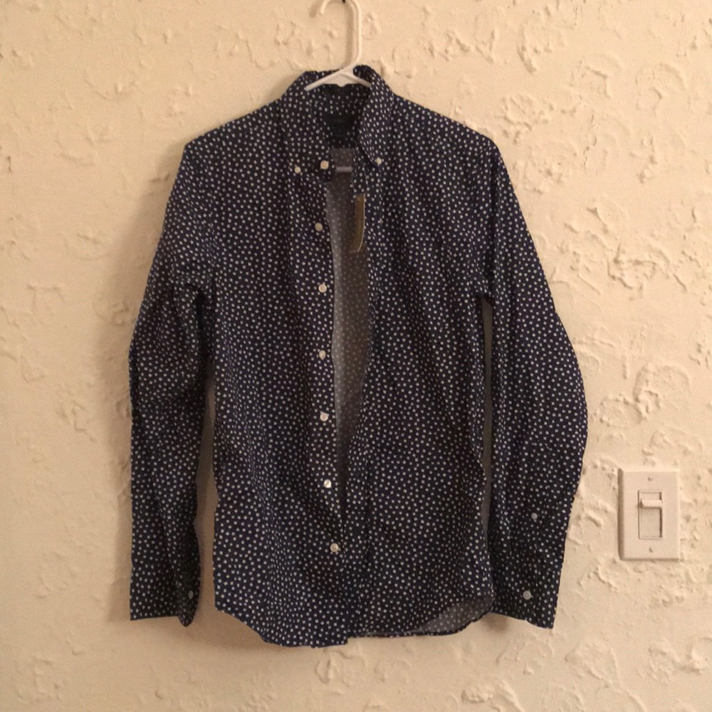 Men’s slim cut shirt